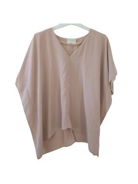 Alice + Olivia 100% Silk Blouse Medium Short Sleeve Neutral, Oversized Lagenlook